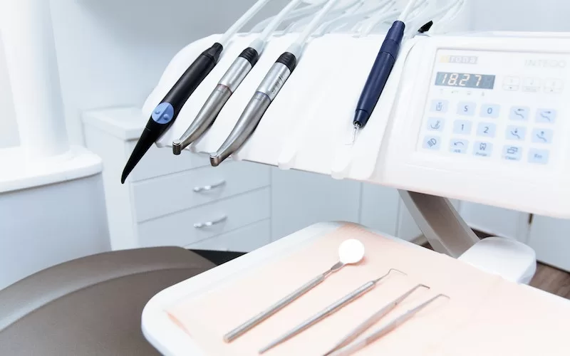 benefits of dental implants