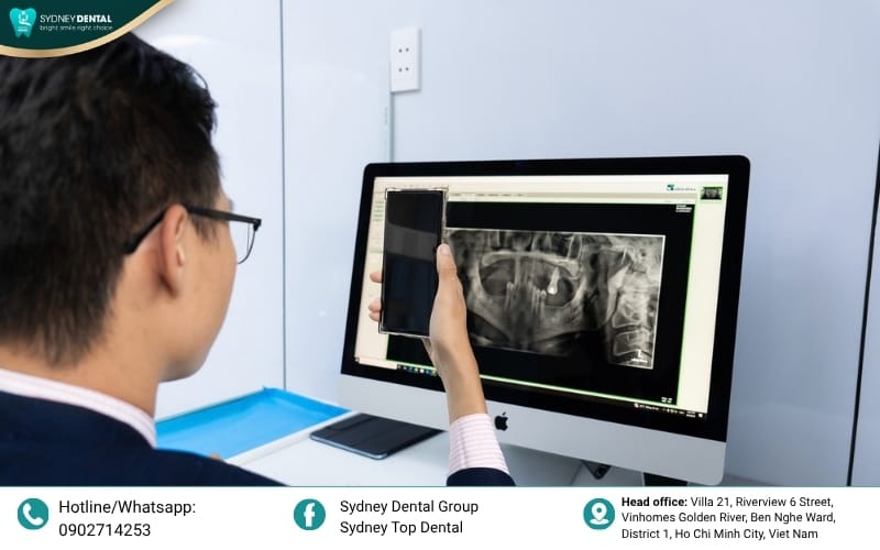 Remote consultation: Planning your dental journey from home.